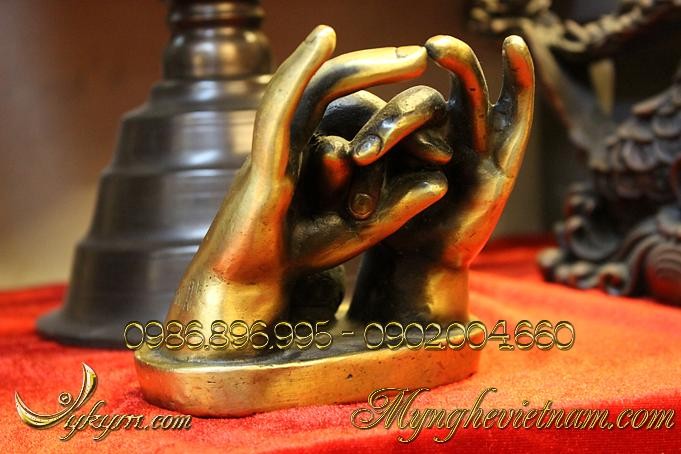 bàn tay chiêu tài, vật phẩm phong thủy cầu tai