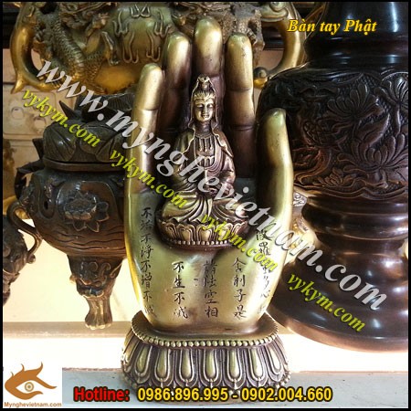 Bàn tay Phật Quan Âm Bồ Tát bằng đồng