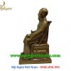 tượng bác hồ ngồi đọc báo 42cm 3