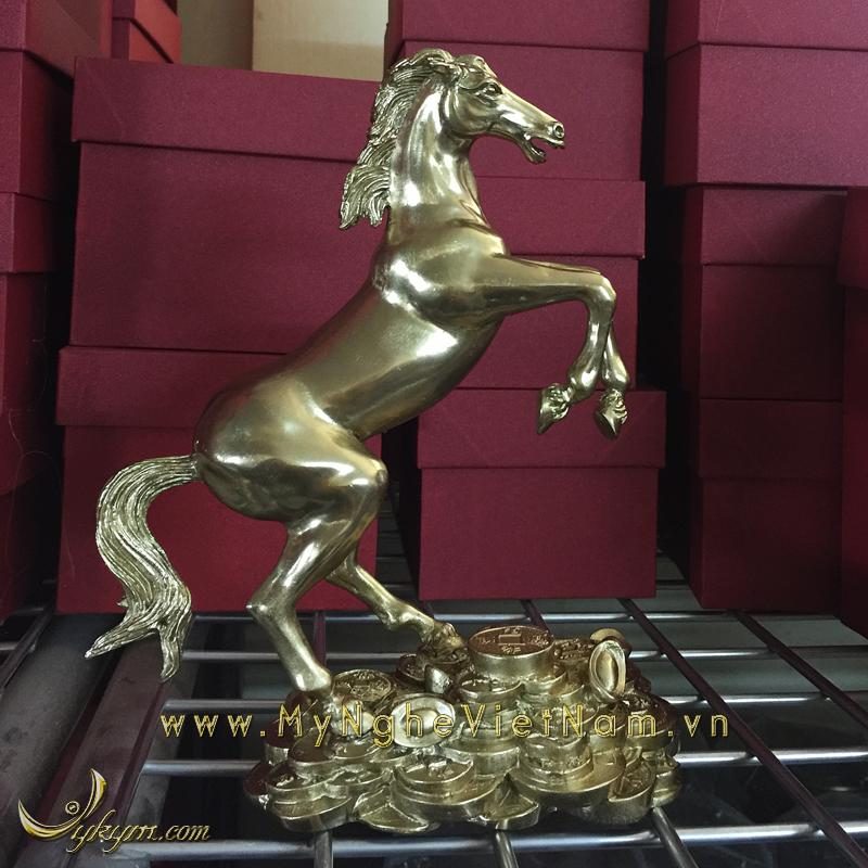 Tượng ngựa đồng vàng tung chân trước đứng tiền 22cm